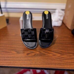 Michael Kors Women's Felicia Flat Black Slides Sz 7